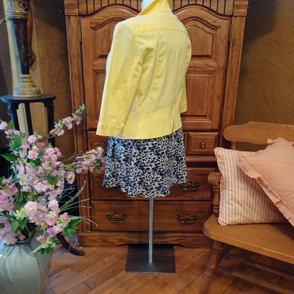 CHICO'S BRIGHT YELLOW JACKET SIZE 2 LIKE NEW - Picture 5 of 11